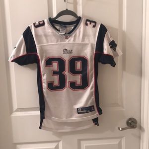 White patriots jersey in kids size